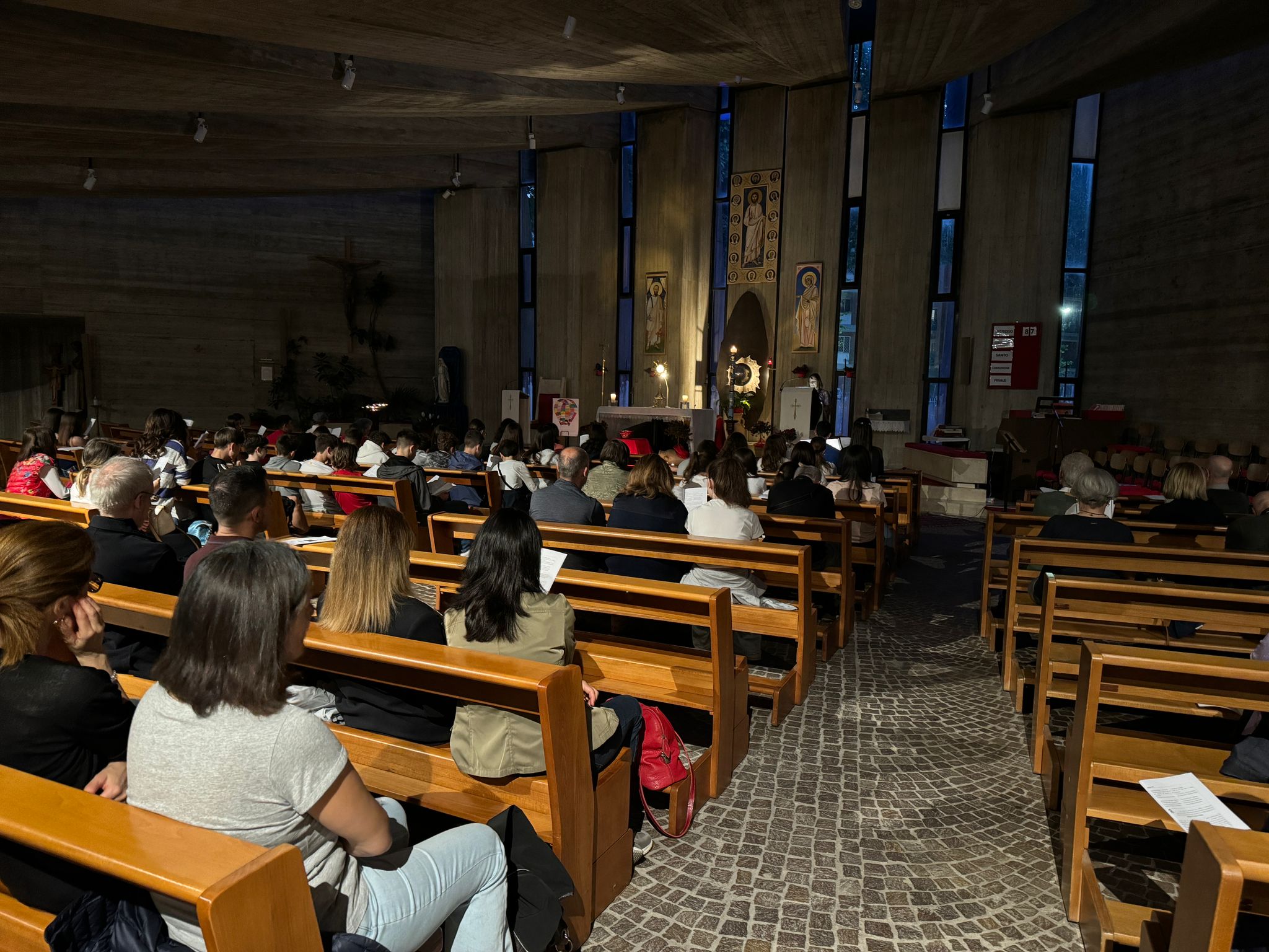 adorazionegiovani7.jpg